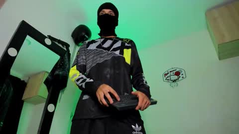 Snapshot of samuel_suarez chatting on January 15, 2026, 2:16 am online show from January 15, 2026, 2:16 am