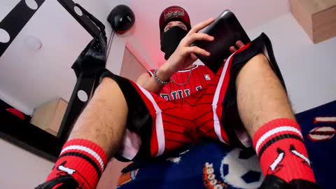 Snapshot of samuel_suarez chatting on February 25, 2026, 3:27 am online show from February 25, 2026, 3:27 am