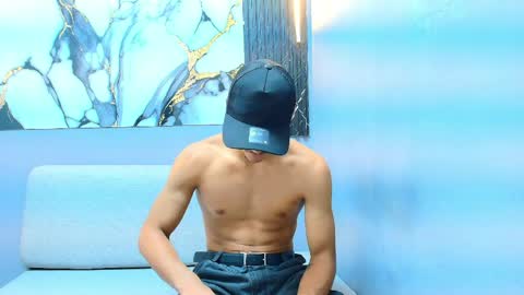 SAMUEL online show from April 10, 2026, 12:54 pm