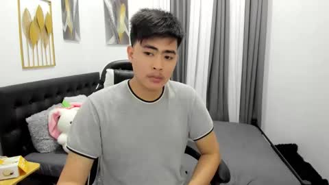Snapshot of samuelangelo chatting on March 17, 2026, 12:37 am Sam online show from March 17, 2026, 12:37 am