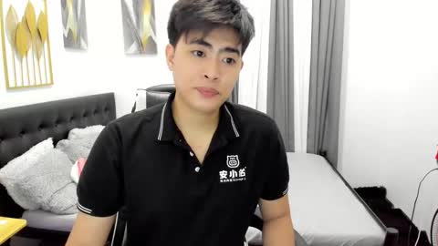 Snapshot of samuelangelo chatting on March 31, 2026, 10:59 am Sam online show from March 31, 2026, 10:59 am