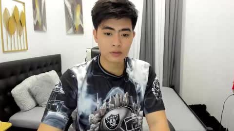 Snapshot of samuelangelo chatting on April 1, 2026, 2:47 pm Sam online show from April 1, 2026, 2:47 pm