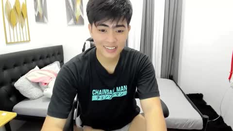 Snapshot of samuelangelo chatting on April 3, 2026, 3:15 am Sam online show from April 3, 2026, 3:15 am