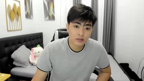 Snapshot of samuelangelo chatting on April 6, 2026, 4:46 am Sam online show from April 6, 2026, 4:46 am