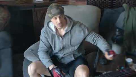 Snapshot of samueldixky chatting on February 18, 2026, 3:30 pm samueldixky online show from February 18, 2026, 3:30 pm