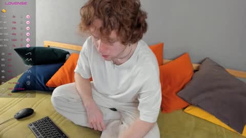 Snapshot of samuelmillerr chatting on December 5, 2024, 1:28 pm samuelmillerr online show from December 5, 2024, 1:28 pm