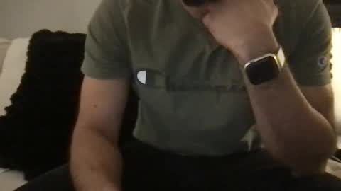 Snapshot of samwise2418 chatting on December 4, 2025, 5:17 am Sam W dick strip tease online show from December 4, 2025, 5:17 am