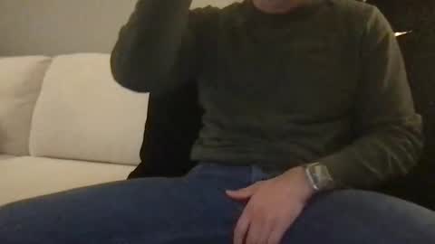 Snapshot of samwise2418 chatting on December 20, 2025, 6:20 am Sam W dick strip tease online show from December 20, 2025, 6:20 am