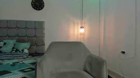 samxx_muscle online show from November 6, 2025, 3:24 pm