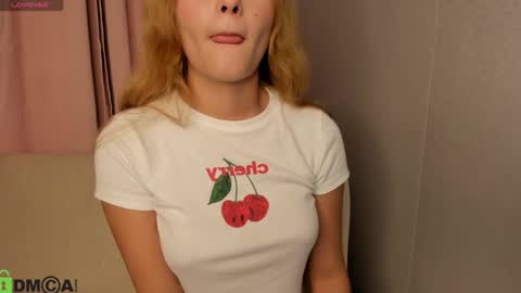 Samantha online show from March 4, 2025, 9:43 pm