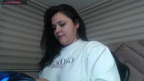 Snapshot of samy_collen_v chatting on April 7, 2026, 1:00 pm Samy online show from April 7, 2026, 1:00 pm