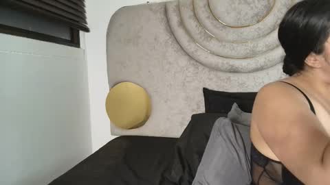 S A M Y  G R E Y  online show from January 8, 2026, 3:42 am