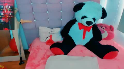 Snapshot of samy_huber chatting on February 10, 2025, 7:07 pm SAMY HUBER online show from February 10, 2025, 7:07 pm