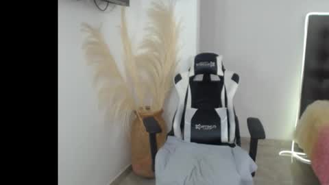 samy_vsn online show from October 19, 2025, 6:41 pm