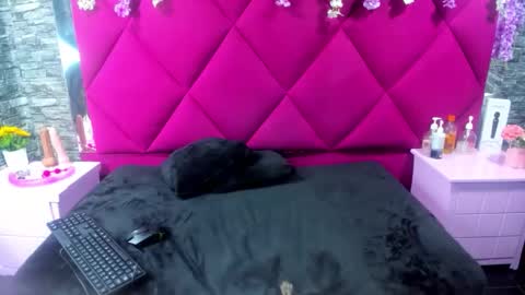 Snapshot of samydiamond_ chatting on January 16, 2026, 3:54 am Samy online show from January 16, 2026, 3:54 am