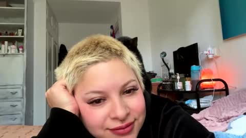 Snapshot of samymoon3 chatting on February 12, 2026, 9:37 am Samymoon online show from February 12, 2026, 9:37 am