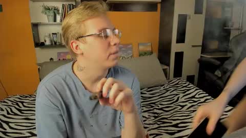 Snapshot of samyscott chatting on February 5, 2026, 9:36 am SamyScott online show from February 5, 2026, 9:36 am