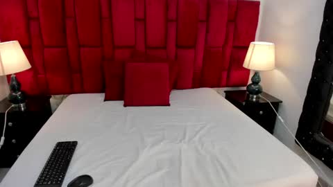 samyy_02 online show from June 1, 2026, 6:31 pm
