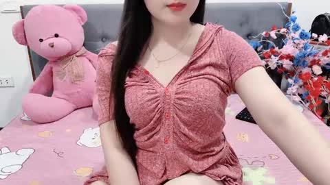 sanami_sian_ online show from April 16, 2026, 1:56 pm