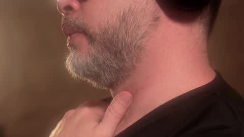 Snapshot of sanders_white chatting on October 28, 2025, 7:38 pm Sanders online show from October 28, 2025, 7:38 pm