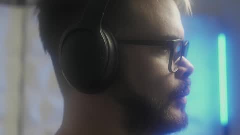 Sanders online show from March 4, 2026, 5:13 am