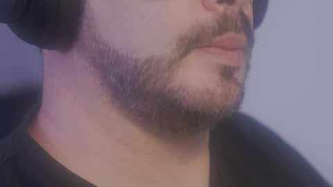 Sanders online show from April 4, 2026, 2:32 am