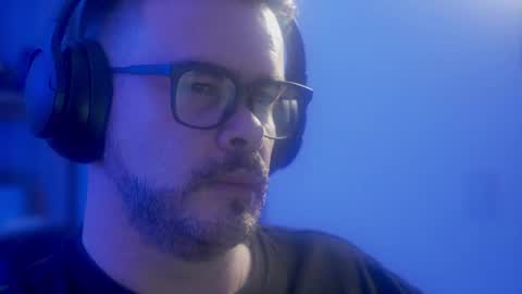 Sanders online show from April 9, 2026, 6:30 am