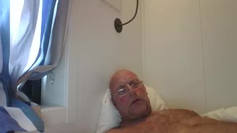 Snapshot of sandnesrune523 chatting on November 10, 2025, 11:31 am sandnesrune523 online show from November 10, 2025, 11:31 am