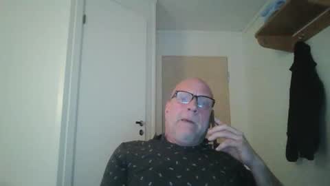 Snapshot of sandnesrune523 chatting on January 15, 2026, 1:59 pm sandnesrune523 online show from January 15, 2026, 1:59 pm