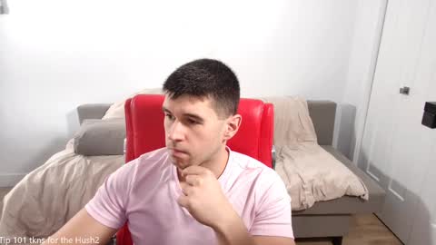 Snapshot of sandow_ chatting on November 6, 2025, 5:58 pm Sandow online show from November 6, 2025, 5:58 pm