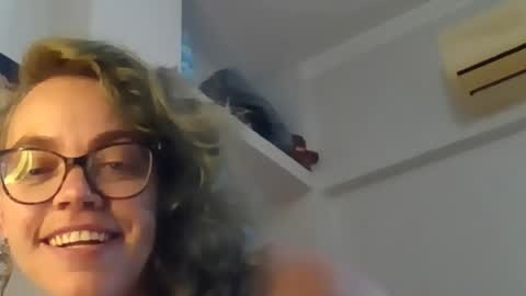 Sandra online show from May 26, 2026, 4:03 pm