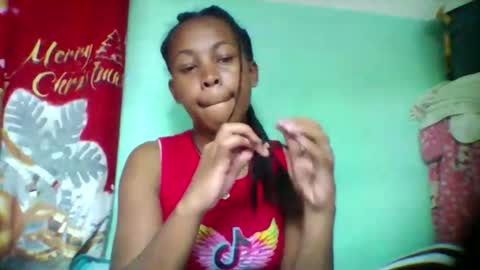 sandra1253099 online show from October 21, 2025, 5:24 pm