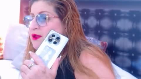 SANDRA online show from November 20, 2025, 11:10 am