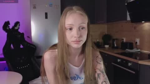 Sandra      Lillys Page    online show from May 25, 2026, 6:58 pm