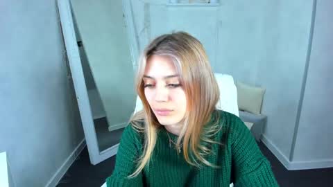 sandraa_anderson online show from February 13, 2025, 6:30 am