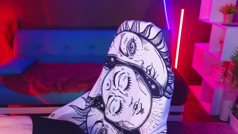 Sandy  online show from January 29, 2025, 1:05 am