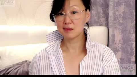 Snapshot of sandrami__ chatting on February 28, 2025, 4:10 pm Sandra online show from February 28, 2025, 4:10 pm