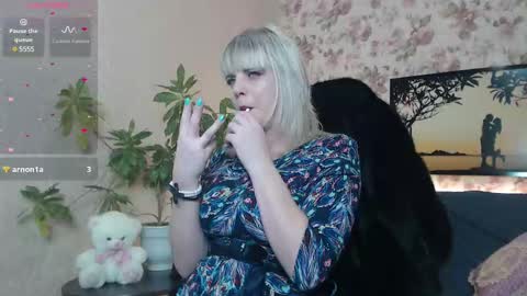 Snapshot of sandrawoolf chatting on December 10, 2024, 8:49 pm sandrawoolf online show from December 10, 2024, 8:49 pm