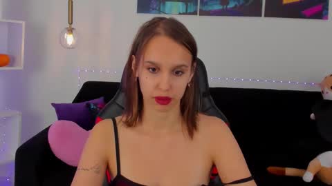 Snapshot of sandrazoe chatting on October 24, 2025, 5:59 am San online show from October 24, 2025, 5:59 am