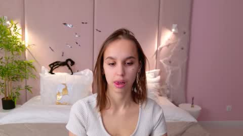 Snapshot of sandrazoe chatting on November 2, 2025, 3:09 am San online show from November 2, 2025, 3:09 am