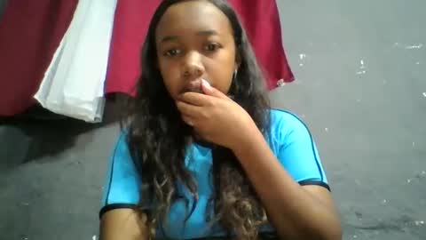 sandriana26 online show from March 20, 2026, 5:45 am