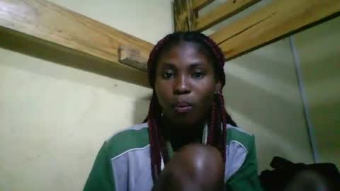 sandricaaa online show from April 12, 2026, 7:52 pm