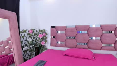 Snapshot of sandy_scoot chatting on March 18, 2026, 12:19 pm sandy_scoot online show from March 18, 2026, 12:19 pm