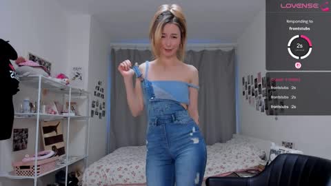 Snapshot of sandycramerrr chatting on March 30, 2026, 4:30 pm Sandy online show from March 30, 2026, 4:30 pm