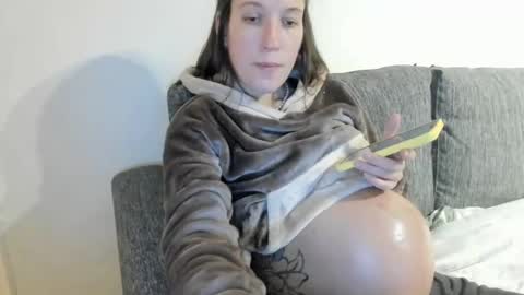 Sandy online show from December 13, 2024, 3:00 pm