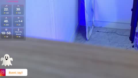 sandyy_tay online show from November 1, 2025, 11:23 am