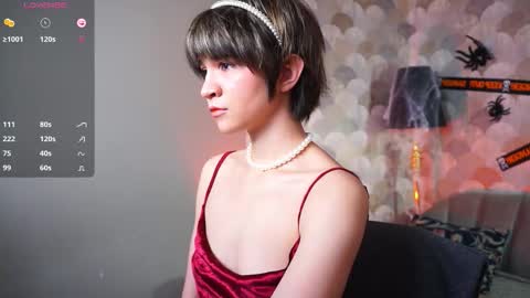 Snapshot of sandzu_ chatting on November 1, 2025, 8:44 pm Viola online show from November 1, 2025, 8:44 pm