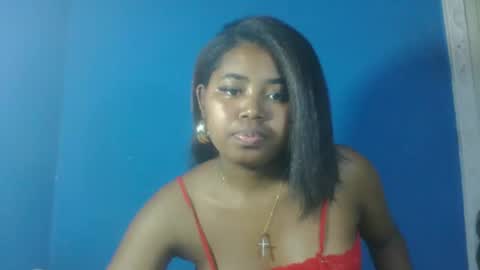 Snapshot of saniazzhh chatting on March 4, 2026, 8:15 pm saniazzhh online show from March 4, 2026, 8:15 pm