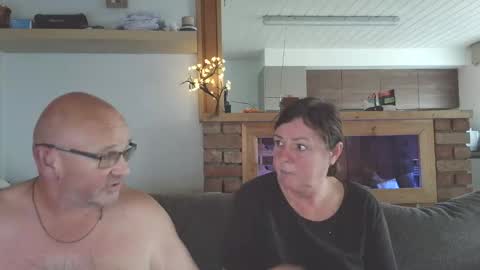 sanroom online show from October 23, 2025, 1:54 pm