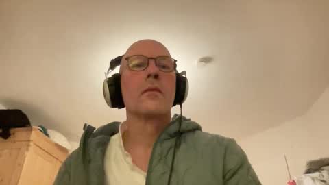 Snapshot of santaclausonice chatting on October 25, 2025, 5:37 am santaclausonice online show from October 25, 2025, 5:37 am